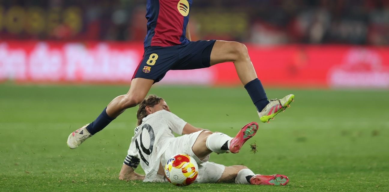 Modrićev žuti karton podigao prašinu u El Clásicu:slika