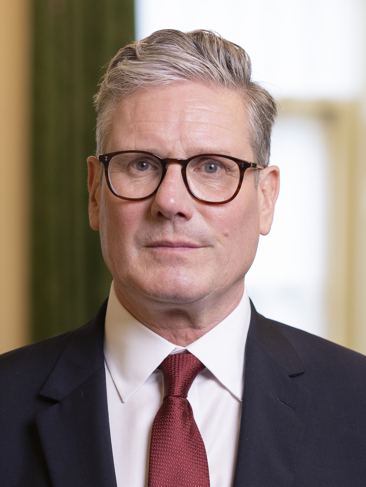 Simon Dawson / No10 Downing Street, OGL 3 <http://www.nationalarchives.gov.uk/doc/open-government-licence/version/3>, via Wikimedia Commons